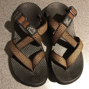 Chaco women’s brown sandals sz 7